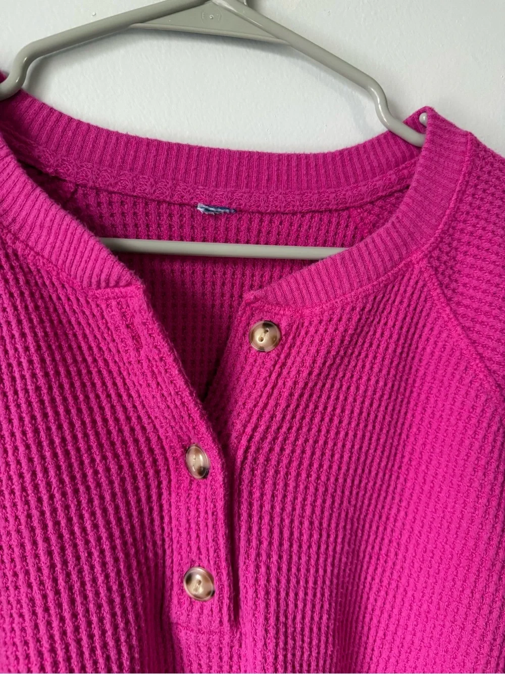 Old Navy Waffle Knit Henley Long Sleeve Top Bright Fuchsia Pink Comfy Size L - Picture 4 of 7